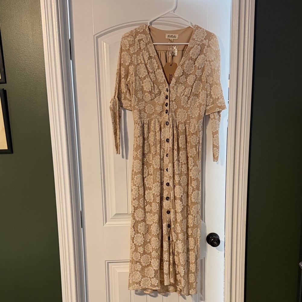 Long Button-Front Floral Lace Dress in Beige